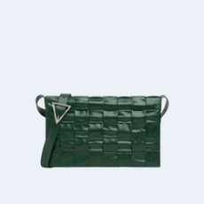 보테가 베네타 맥시 인트레치아토 크로스백